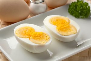 البيض ذو الصفارين